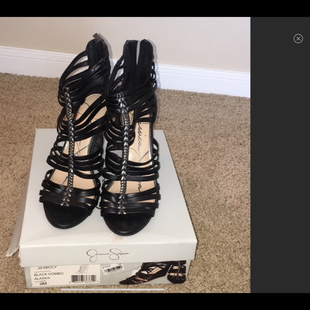 Jessica Simpson wedge hill